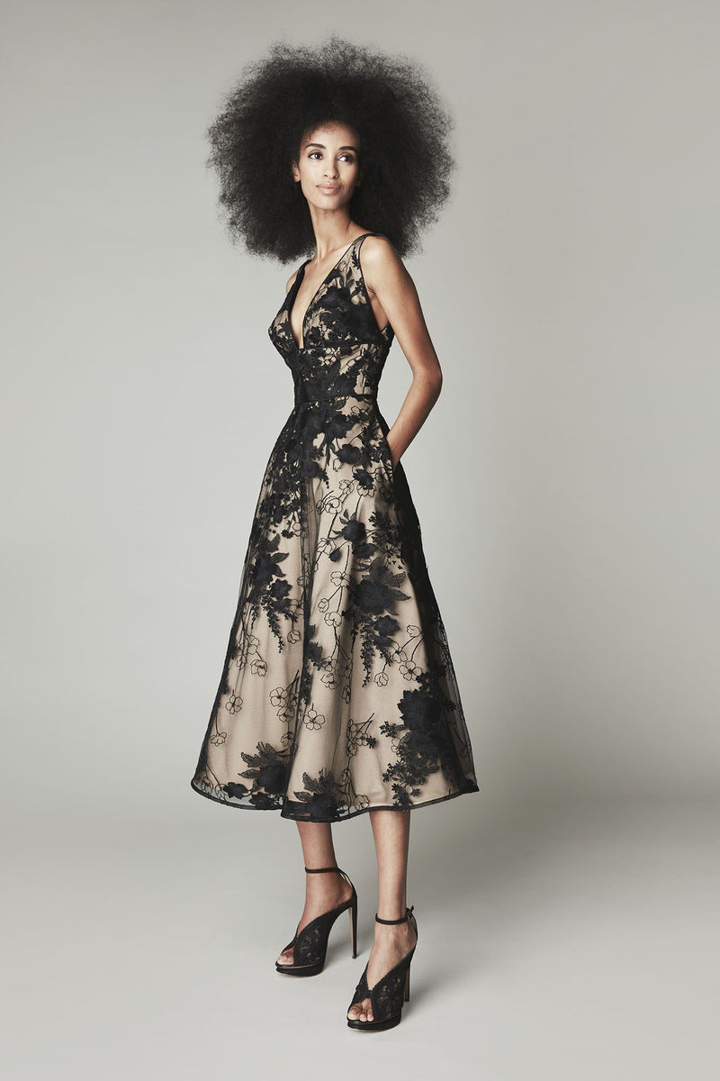 Robe à col en V