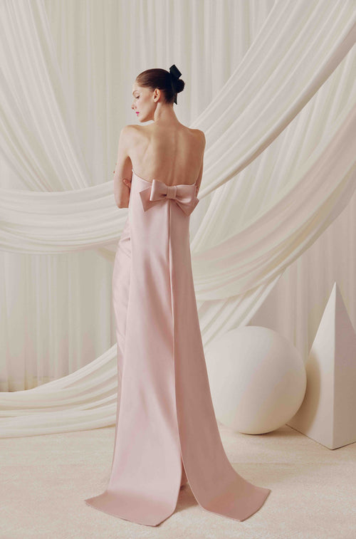 STRAPLESS GOWN